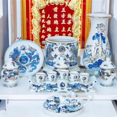 bộ đồ thờ men lam vẽ vàng Bát Tràng