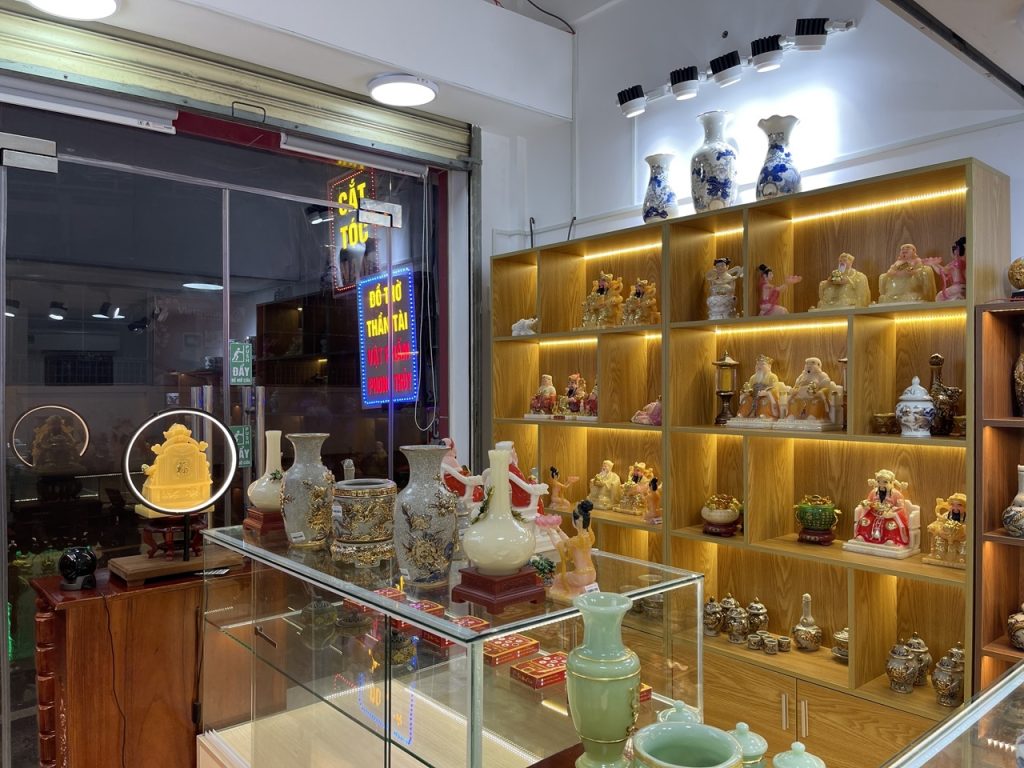 Ý Nghĩa Của Đồ Thờ Thần Tài Trong Kinh Doanh Ý Nghĩa Của Đồ Thờ Thần Tài Trong Kinh Doanh