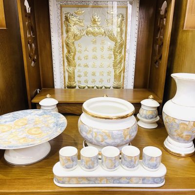 bộ đồ thờ bằng sứ họa tiết Gấm